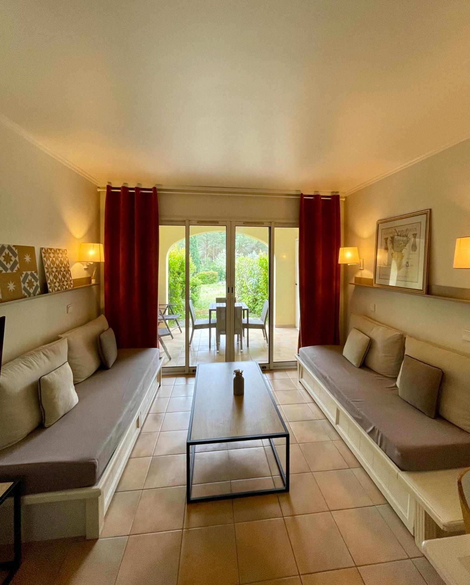 Studio 4 Personnes Golf International Pont Royal Mallemort Exteriér fotografie
